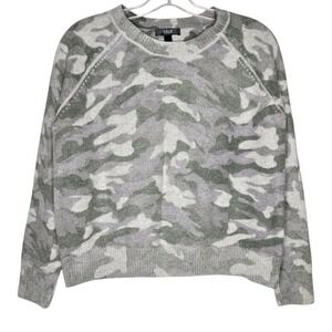 AQUA Cashmere Sweater Womens Medium M Gray Green Camo Crewneck Raglan Luxury